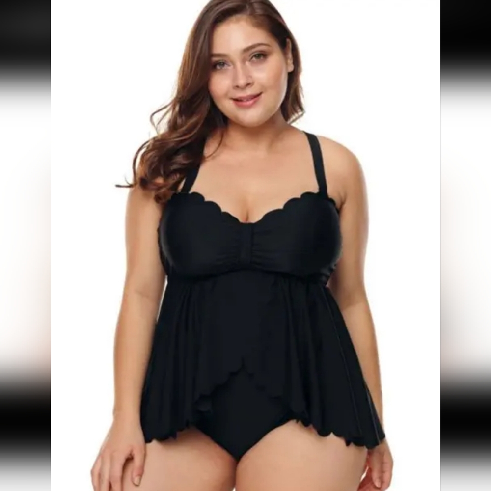 Plus Size Scallopped Criss Cross tankini set